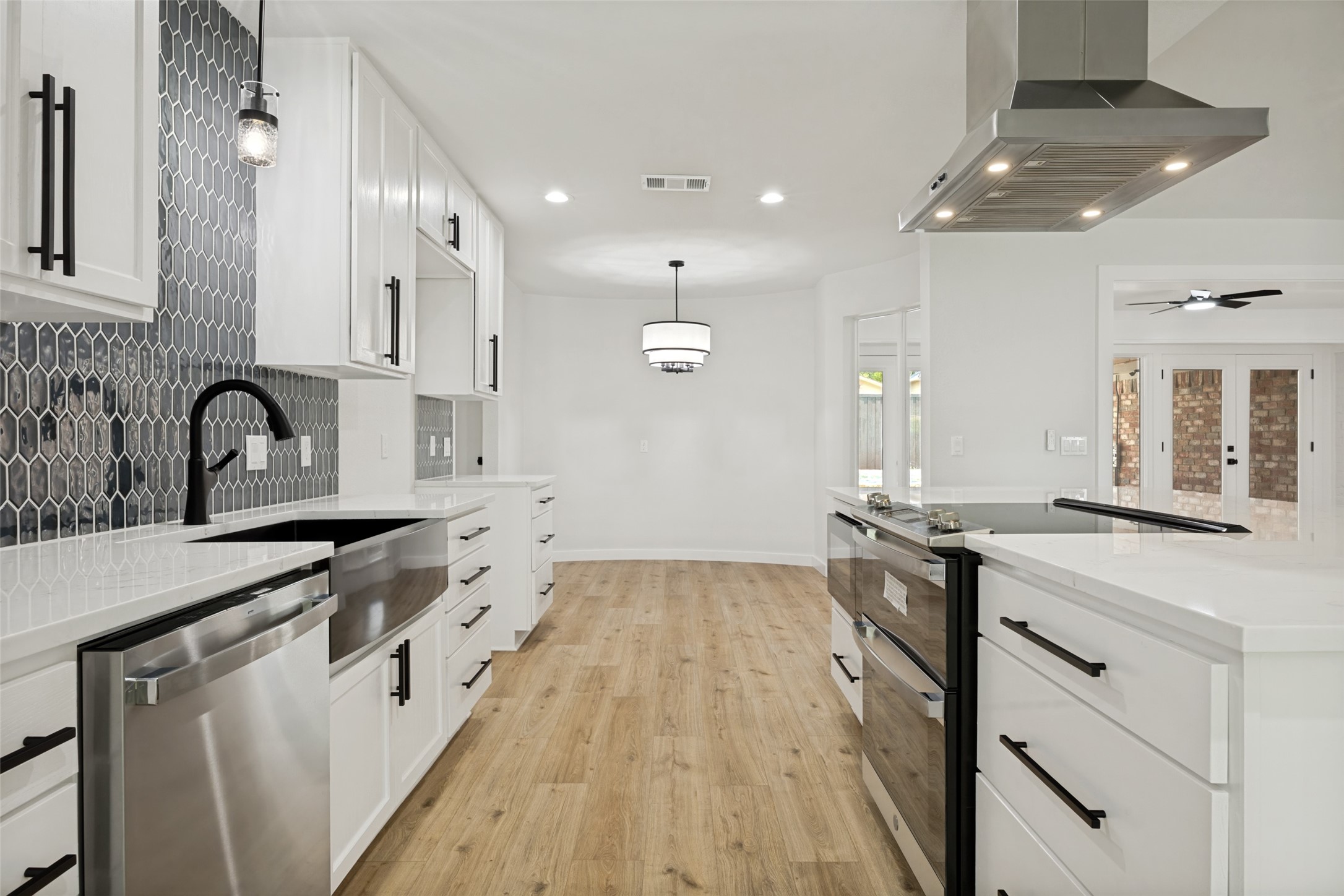2809 Mollimar Drive Plano TX 75075