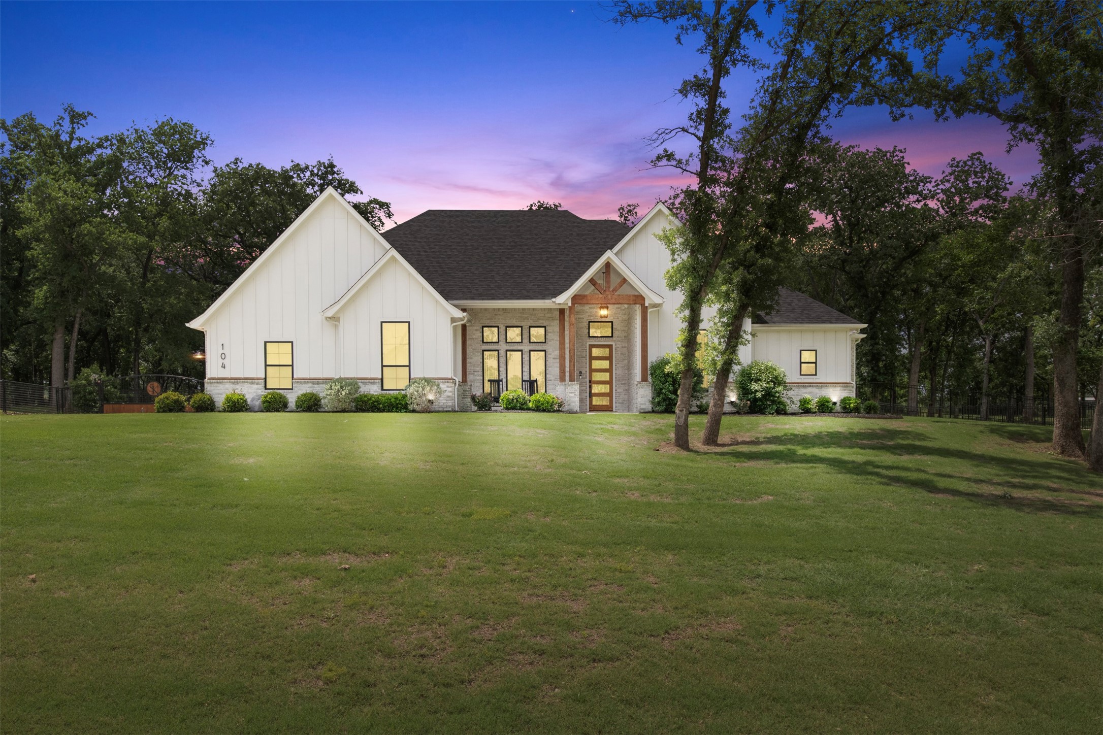 104 Clayton Crossing Springtown TX 76082