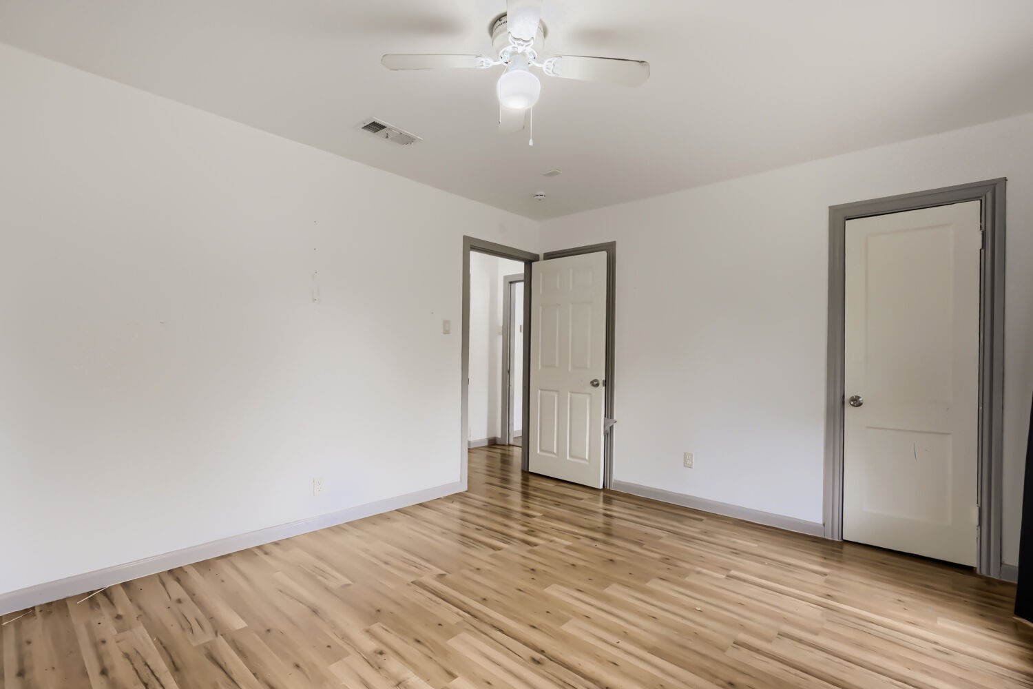 326 E Holley Street Mesquite TX 75149