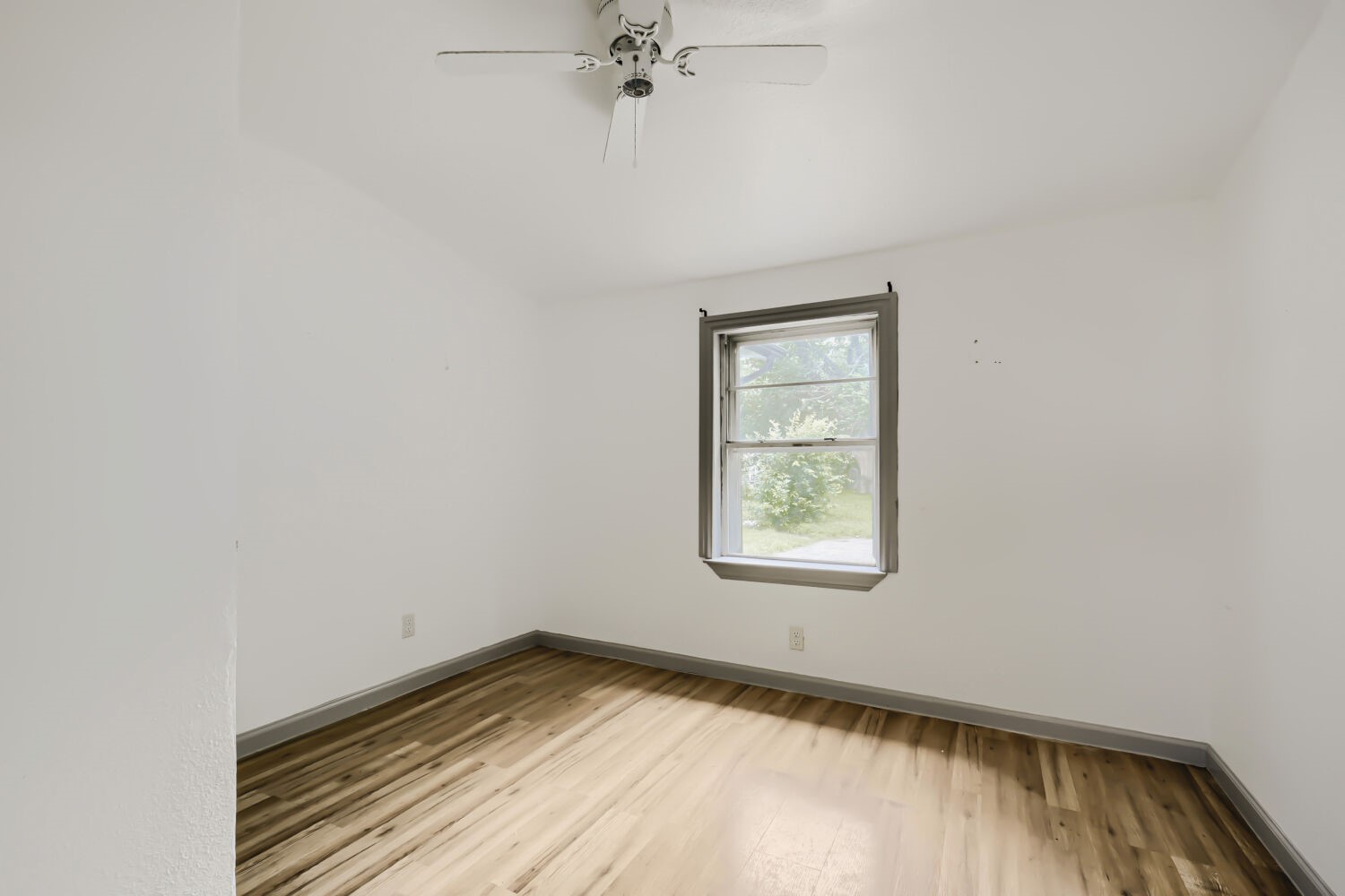 326 E Holley Street Mesquite TX 75149