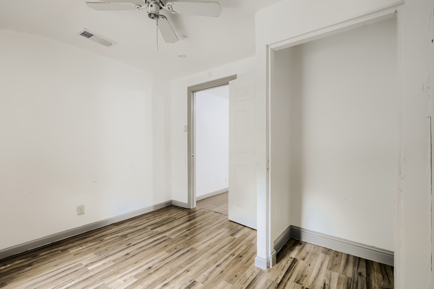 326 E Holley Street Mesquite TX 75149