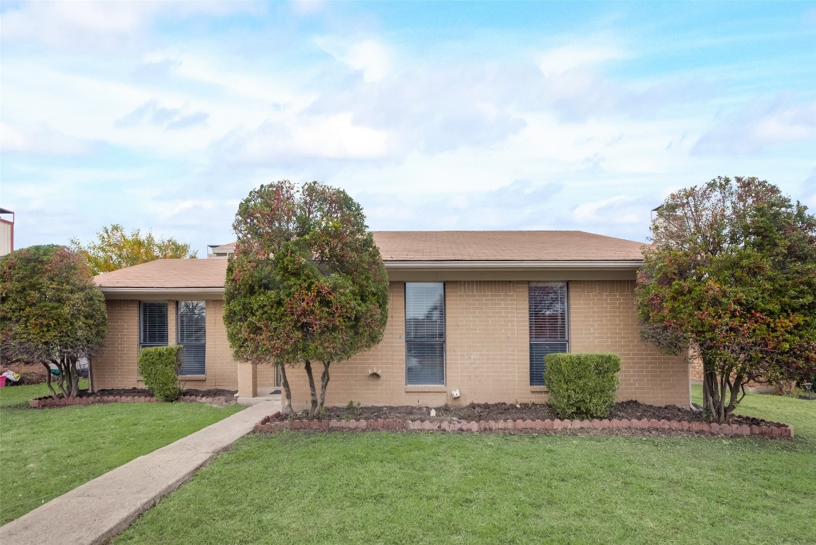 1205 Blanco Lane Garland TX 75040