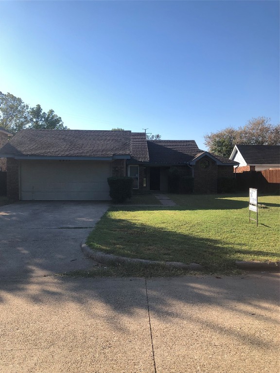 2413 Warrington Drive Grand Prairie TX 75052
