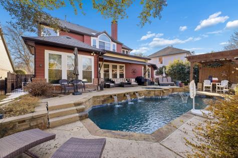 1924 Victoria Circle Mckinney TX 75072
