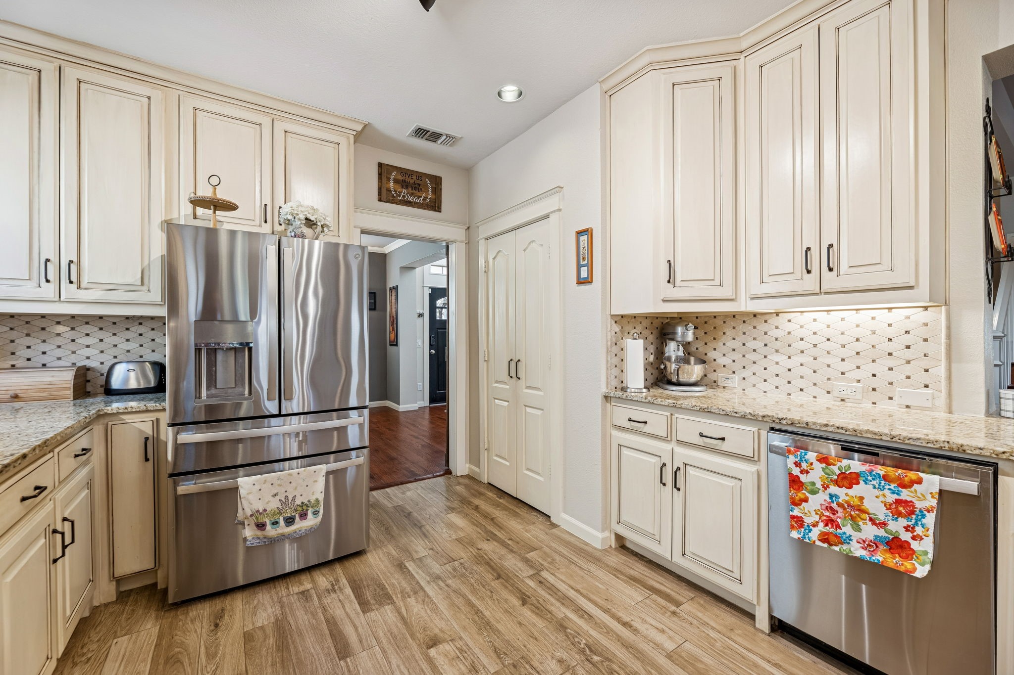 1924 Victoria Circle Mckinney TX 75072