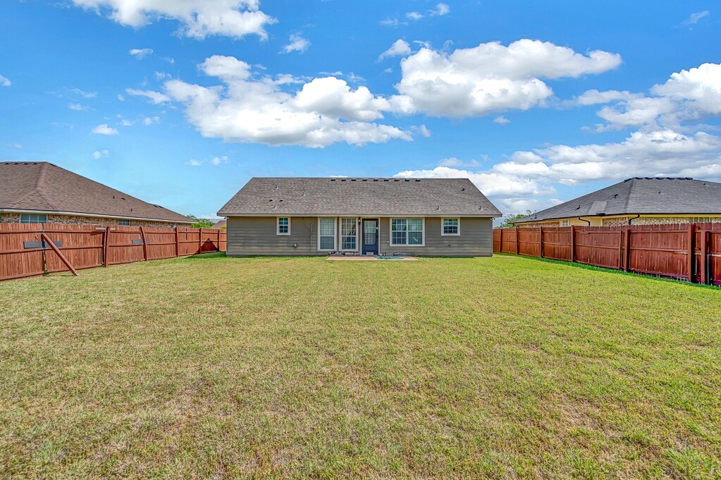 202 Wildcat Drive Lacy Lakeview TX 76705