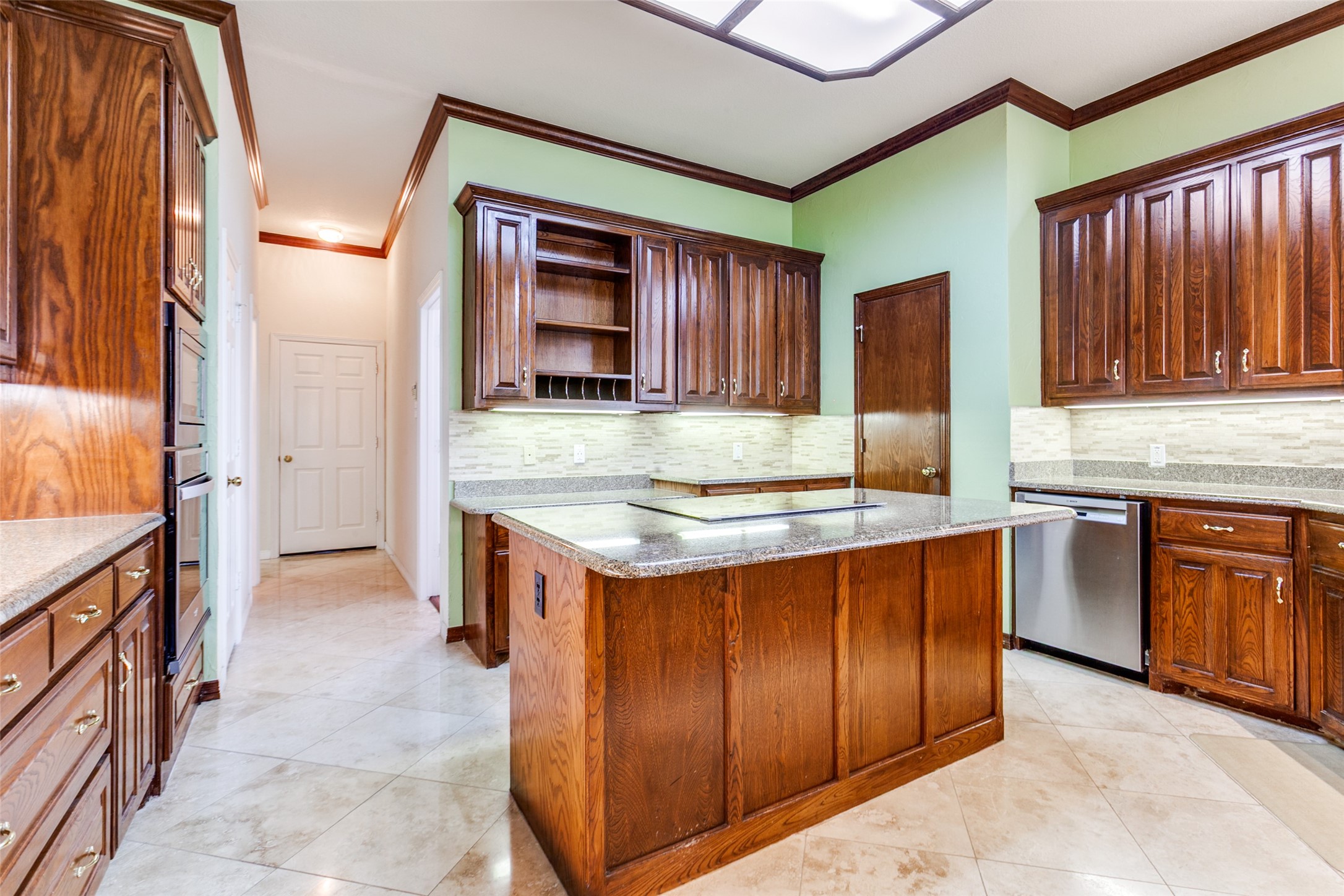 1119 Creekwood Drive Garland TX 75044
