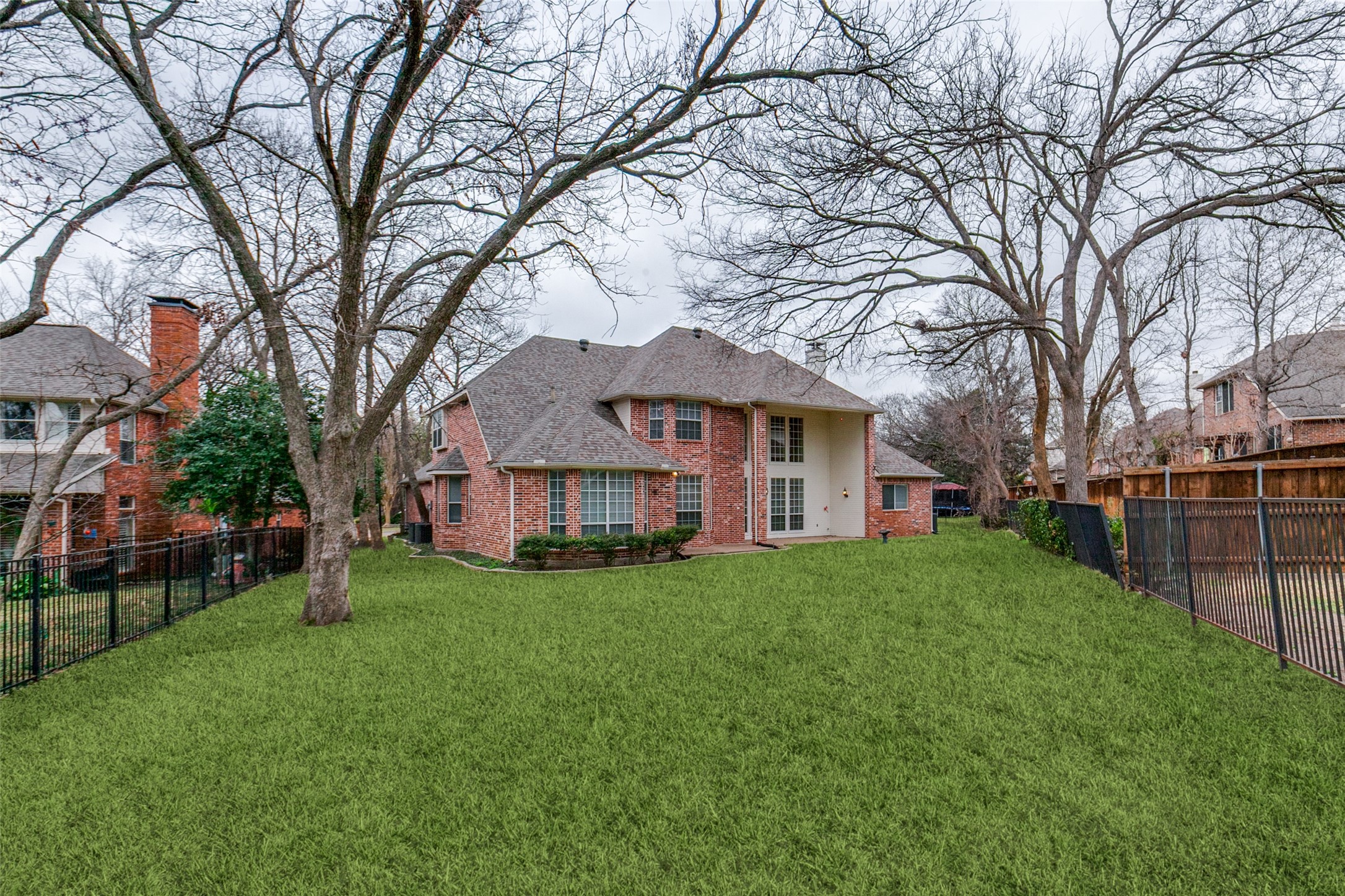 1119 Creekwood Drive Garland TX 75044