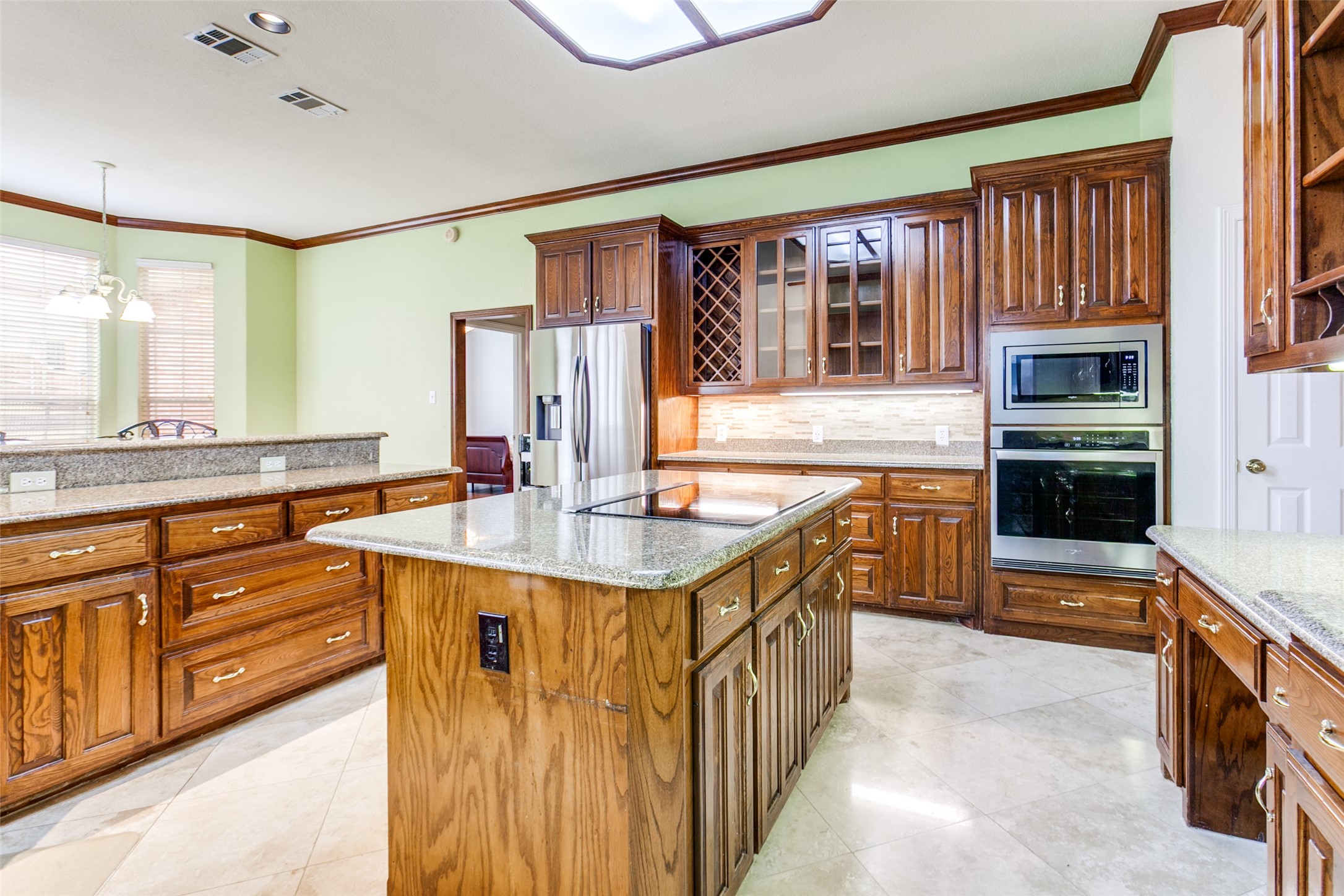 1119 Creekwood Drive Garland TX 75044