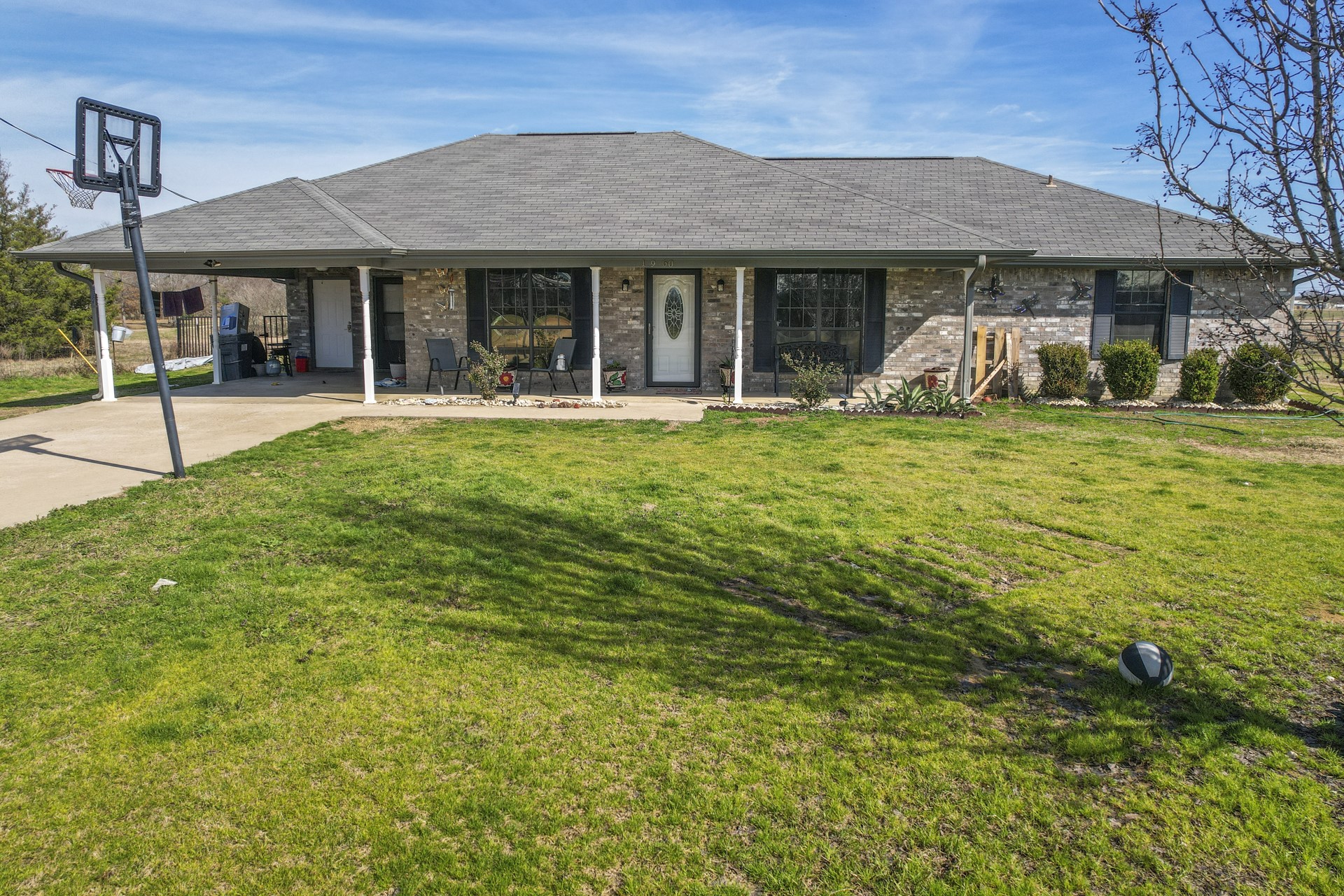 1960 County Road 1030 Mount Vernon TX 75457