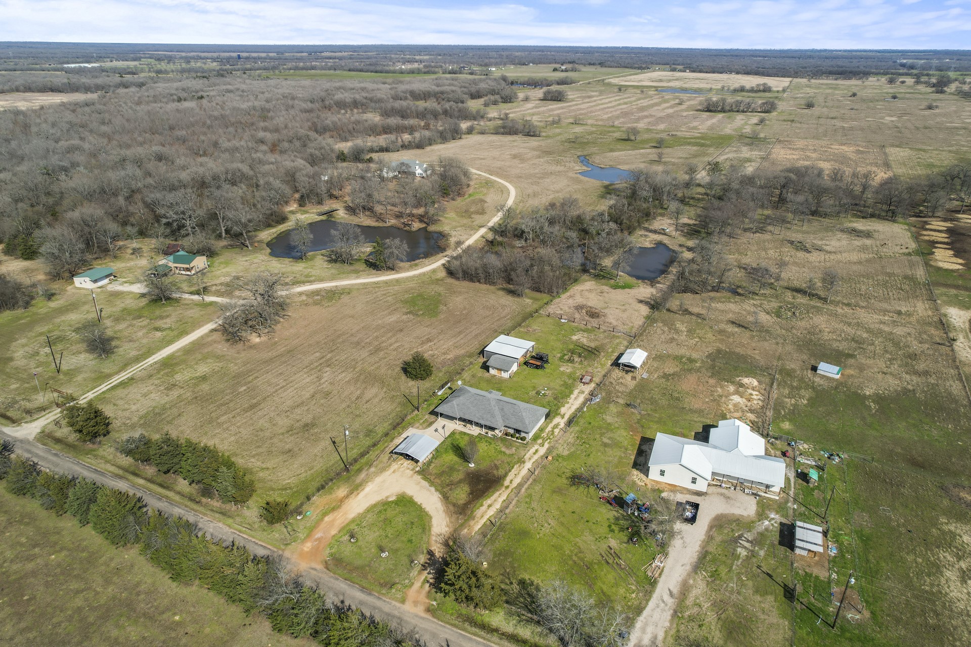 1960 County Road 1030 Mount Vernon TX 75457