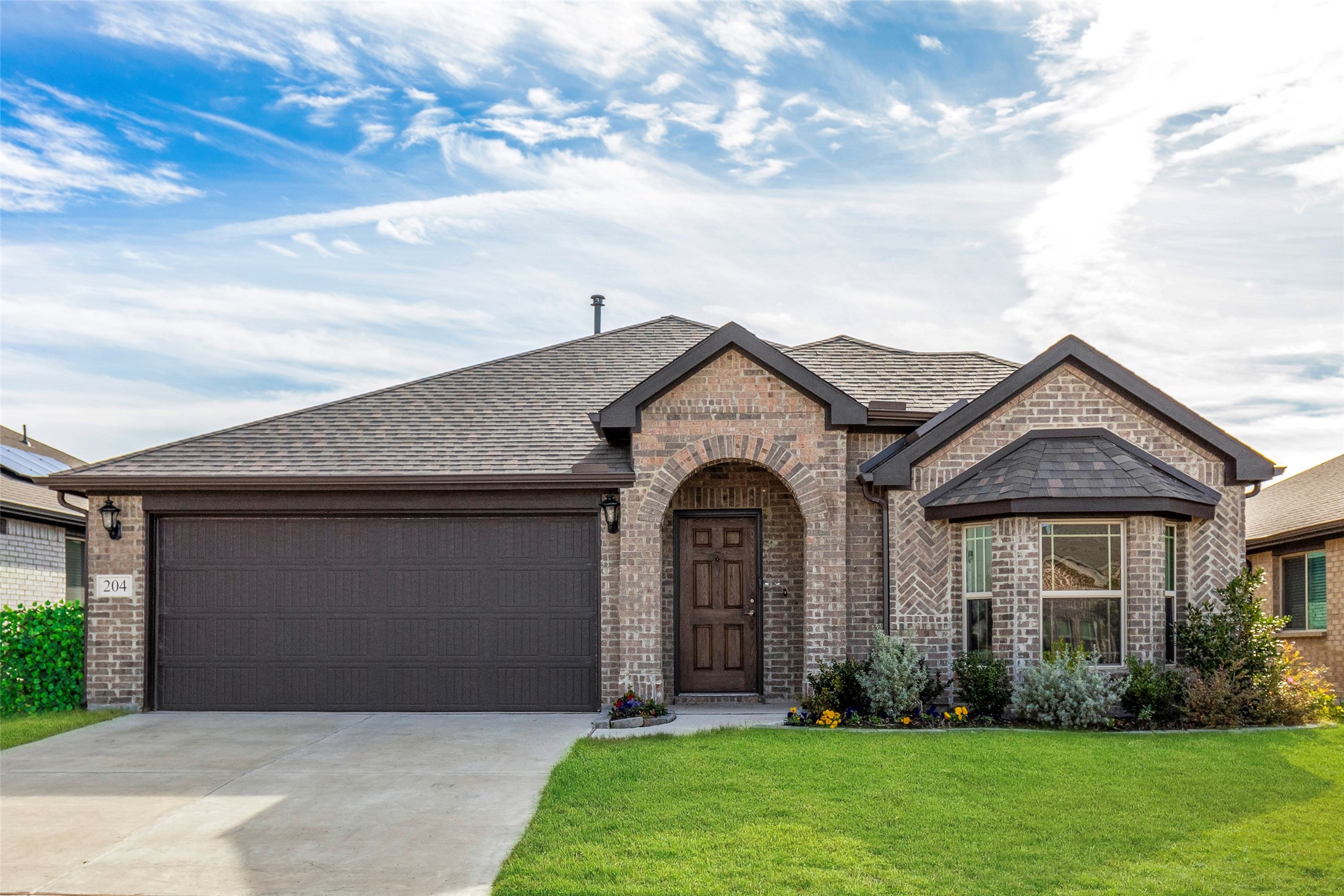 204 W Autumn Hill Bluff Lavon TX 75166