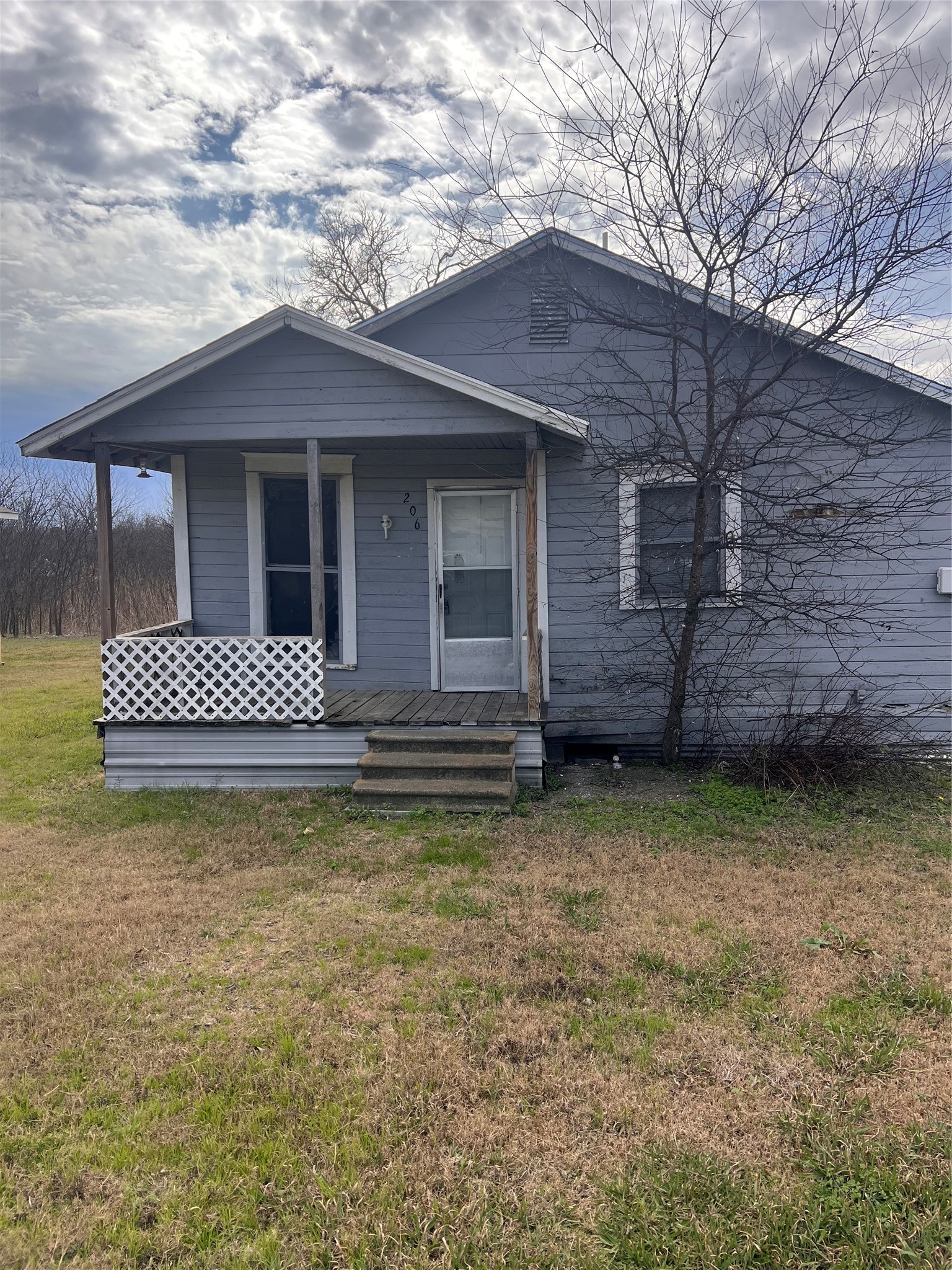 206 3rd Street Hillsboro TX 76645