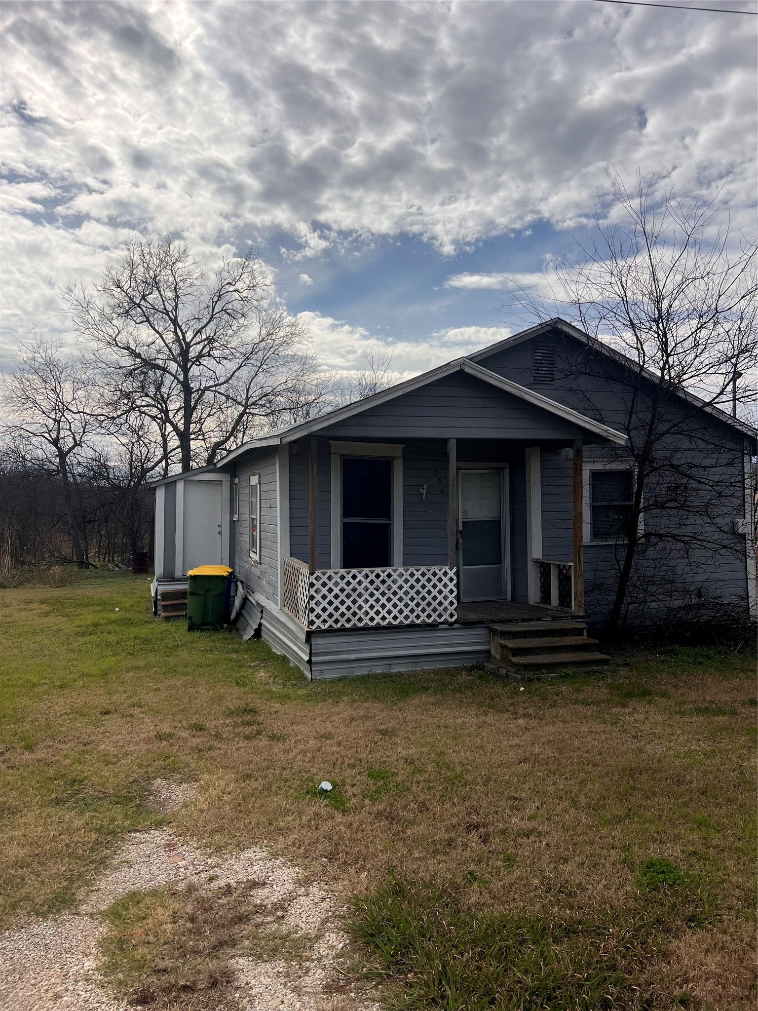 206 3rd Street Hillsboro TX 76645