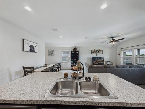 16705 Porterfield Lane Justin TX 76247