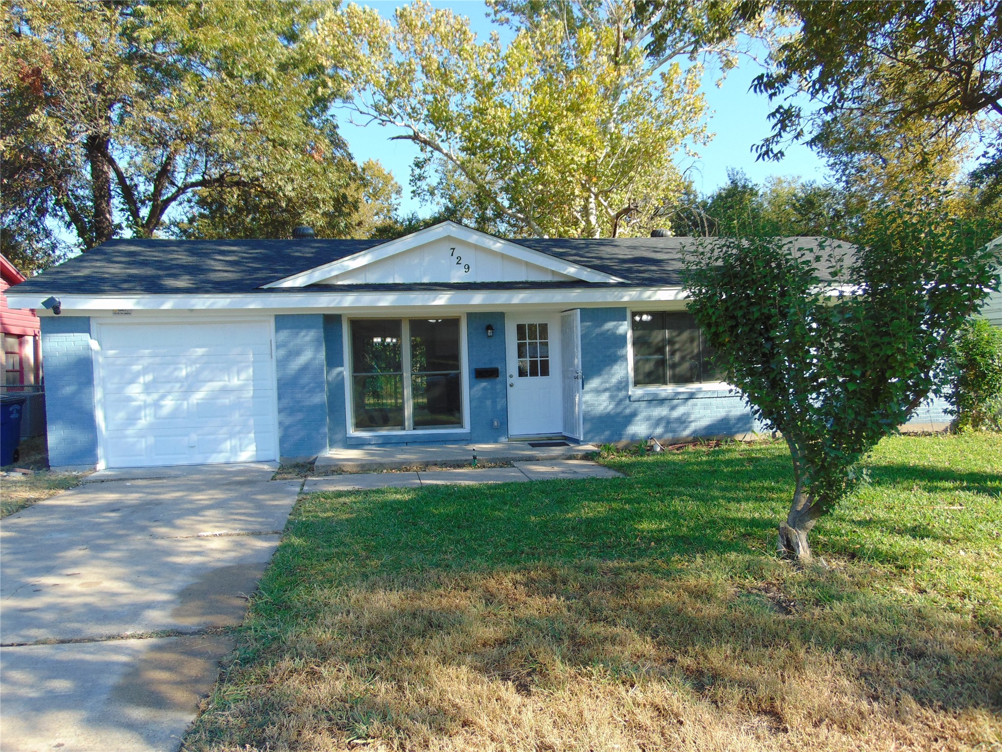 729 Goldwood Drive Dallas TX 75232
