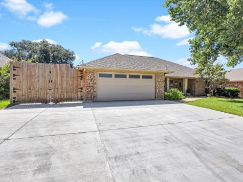 6413 Blake Court North Richland Hills TX 76182