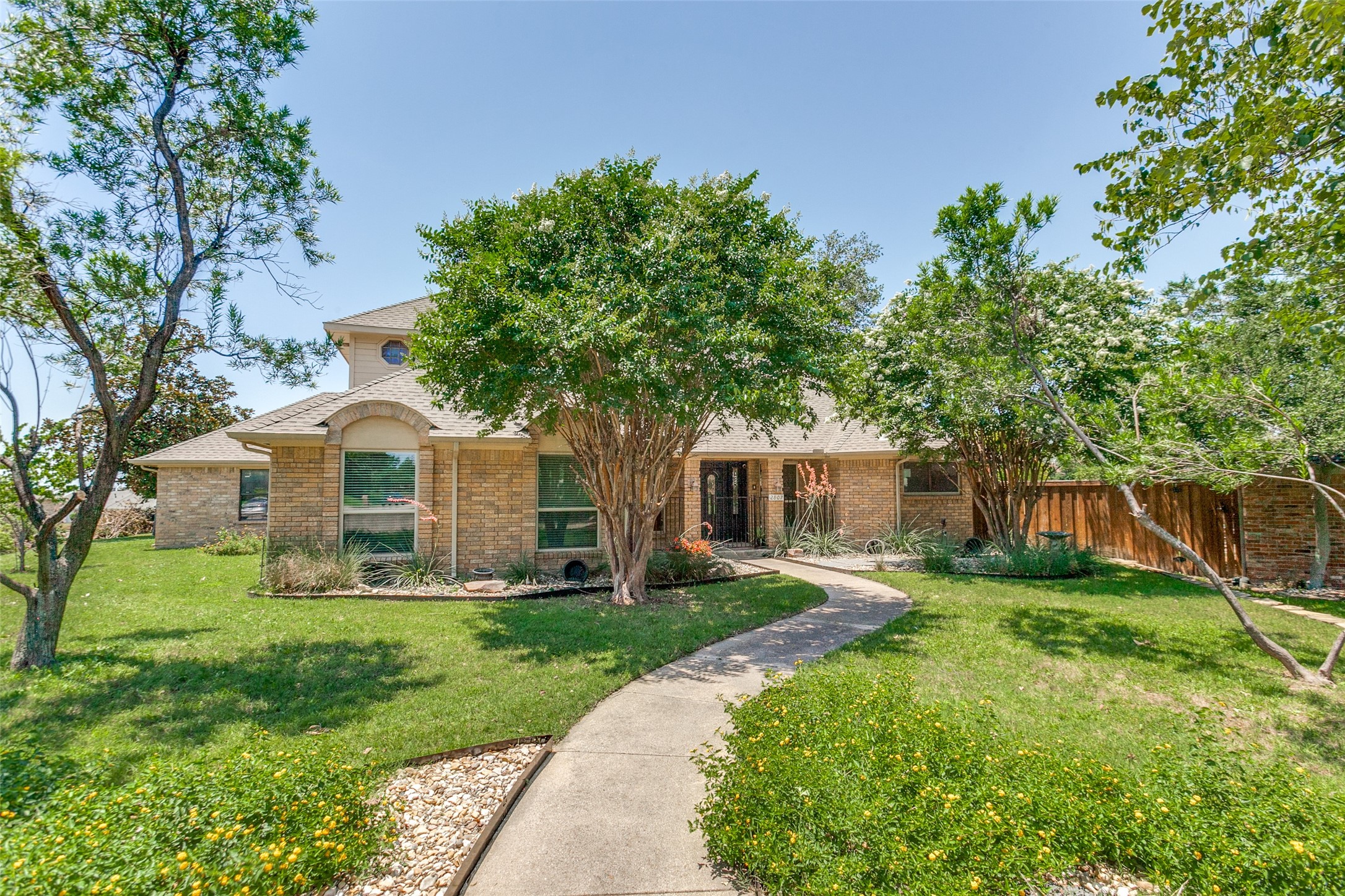 2807 Gainesborough Drive Dallas TX 75287
