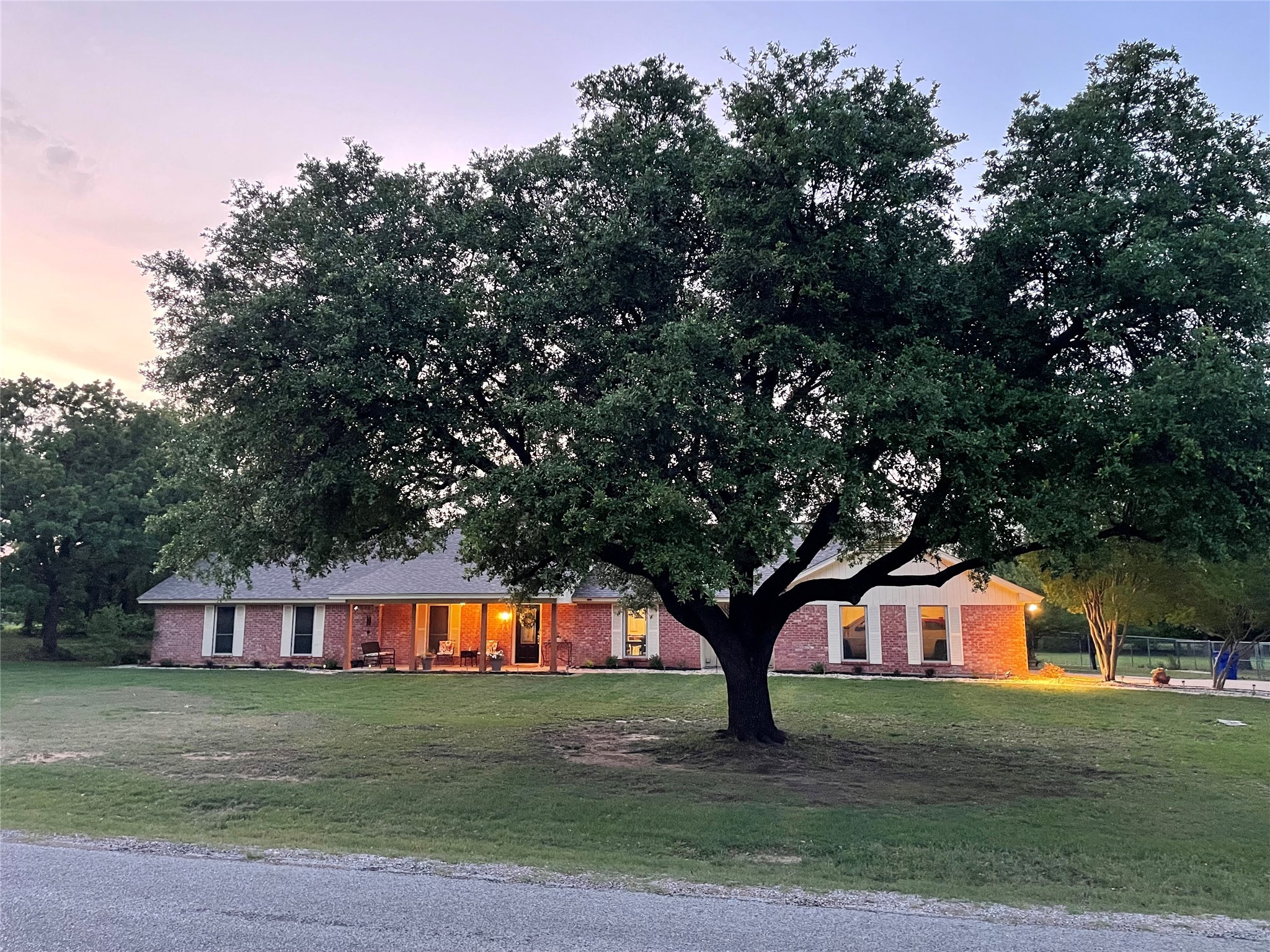942 Diana Lane Stephenville TX 76401