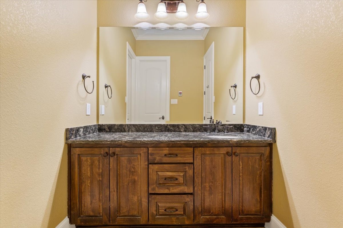 10020 Hidden Bluff Waco TX 76657