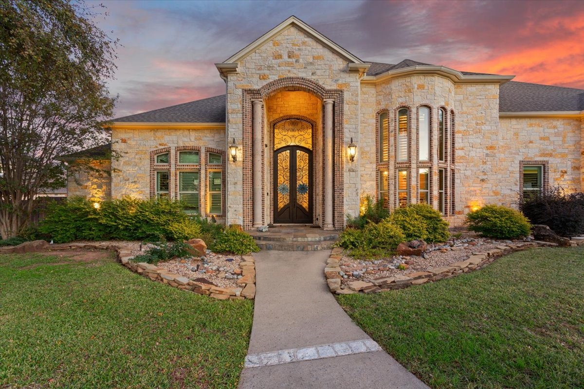 10020 Hidden Bluff Waco TX 76657