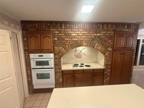 836 Lombardy Court Fort Worth TX 76112
