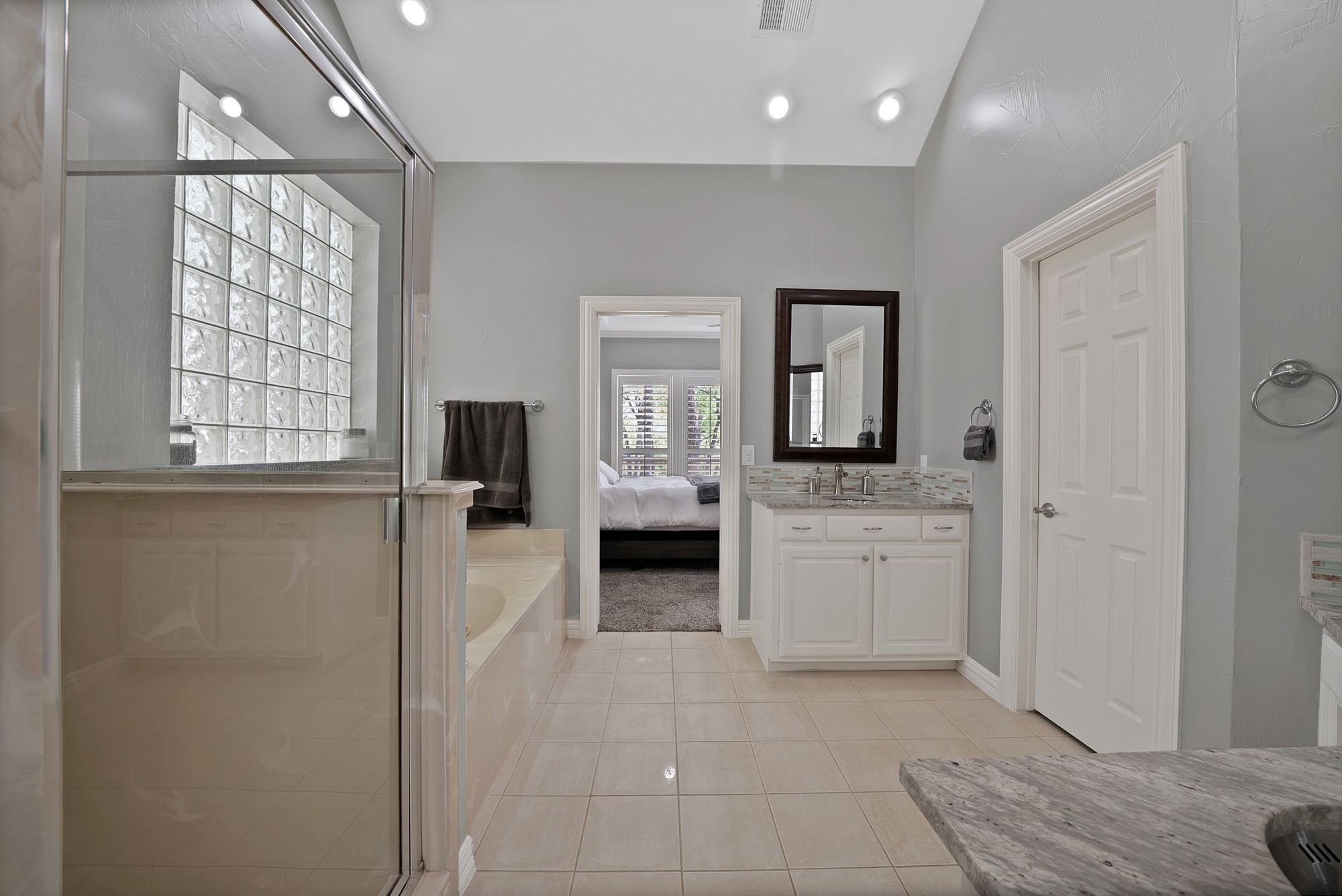 621 Diamond Point Drive Oak Point TX 75068