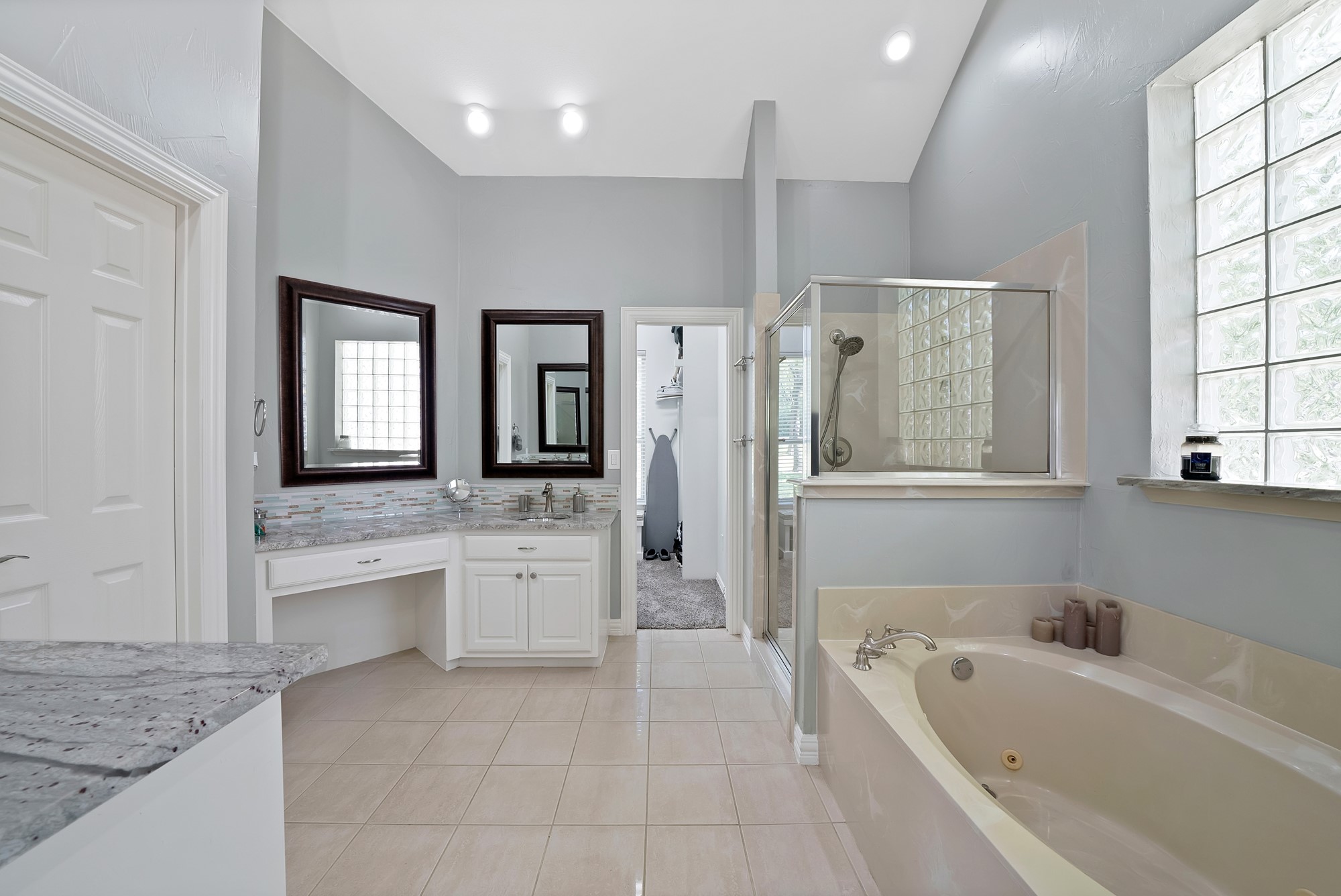 621 Diamond Point Drive Oak Point TX 75068