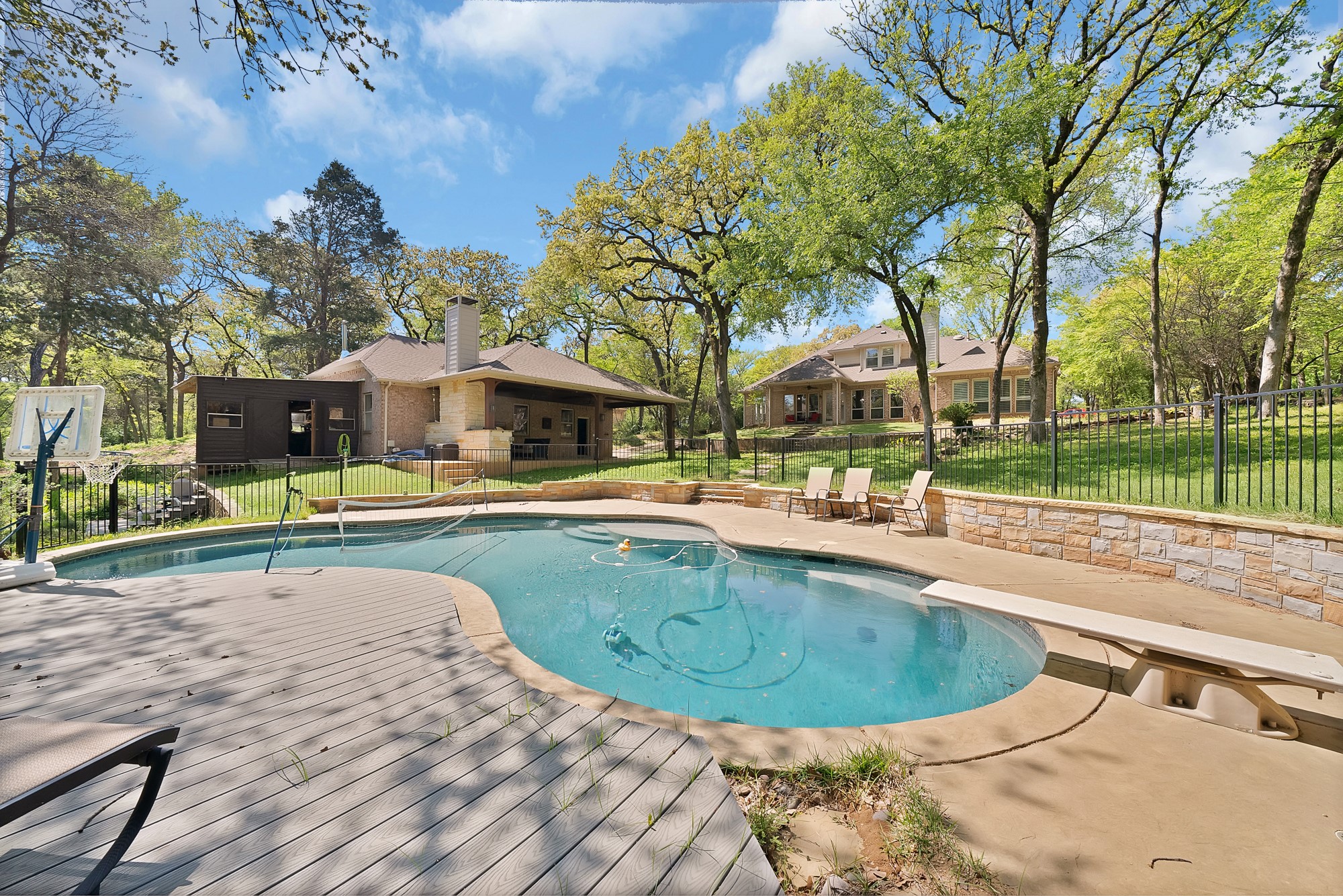 621 Diamond Point Drive Oak Point TX 75068
