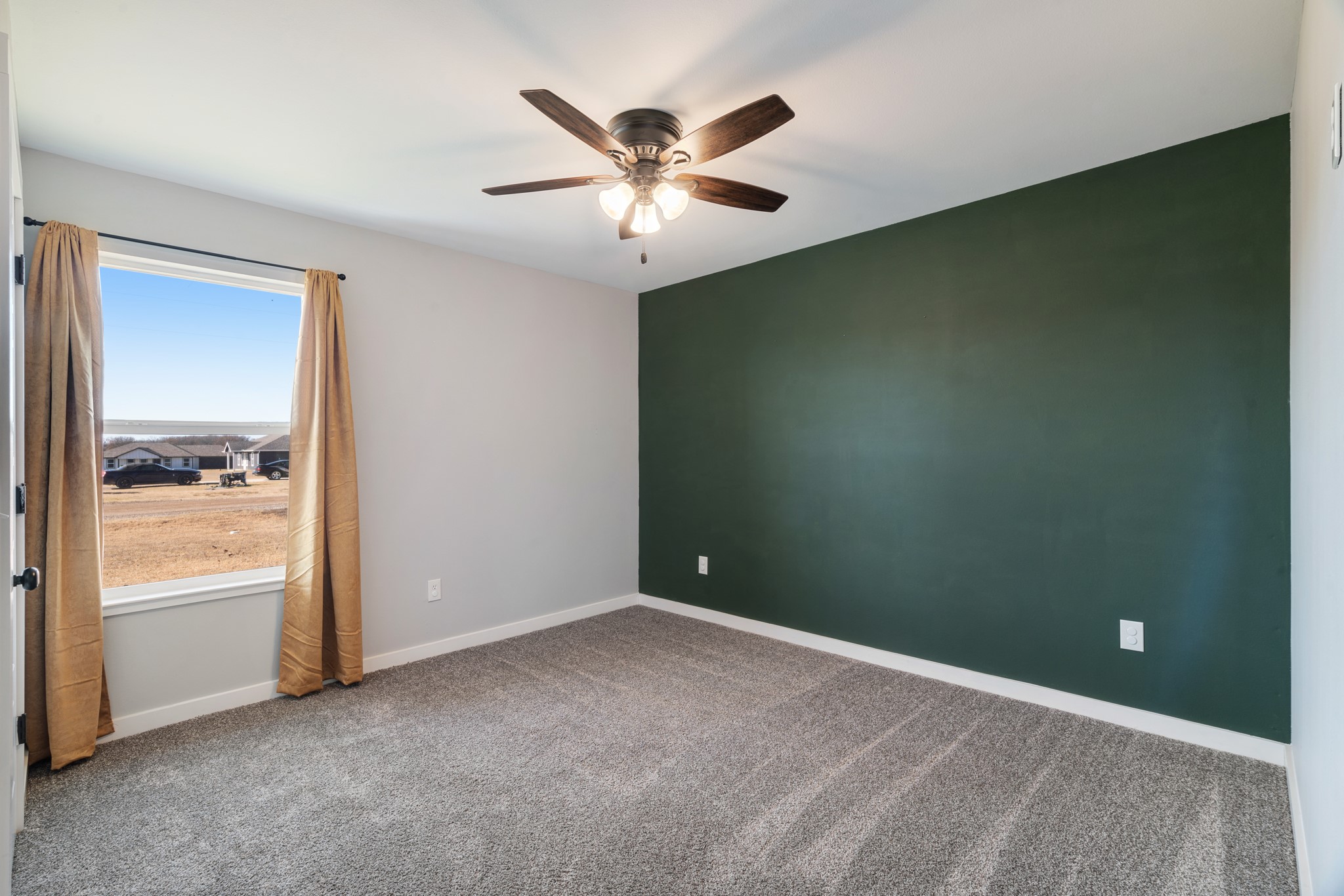 400 Private Road 43790 Paris TX 75462