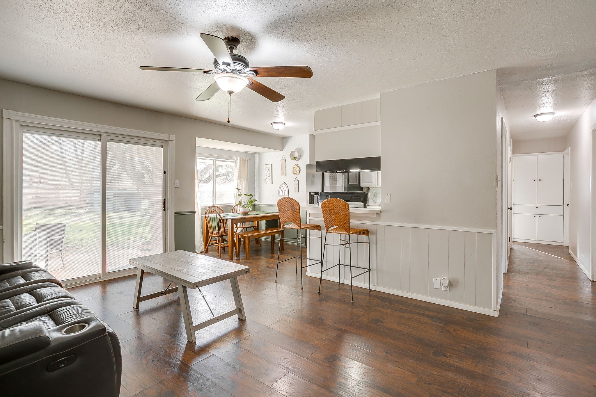 540 Mound Street Burleson TX 76028
