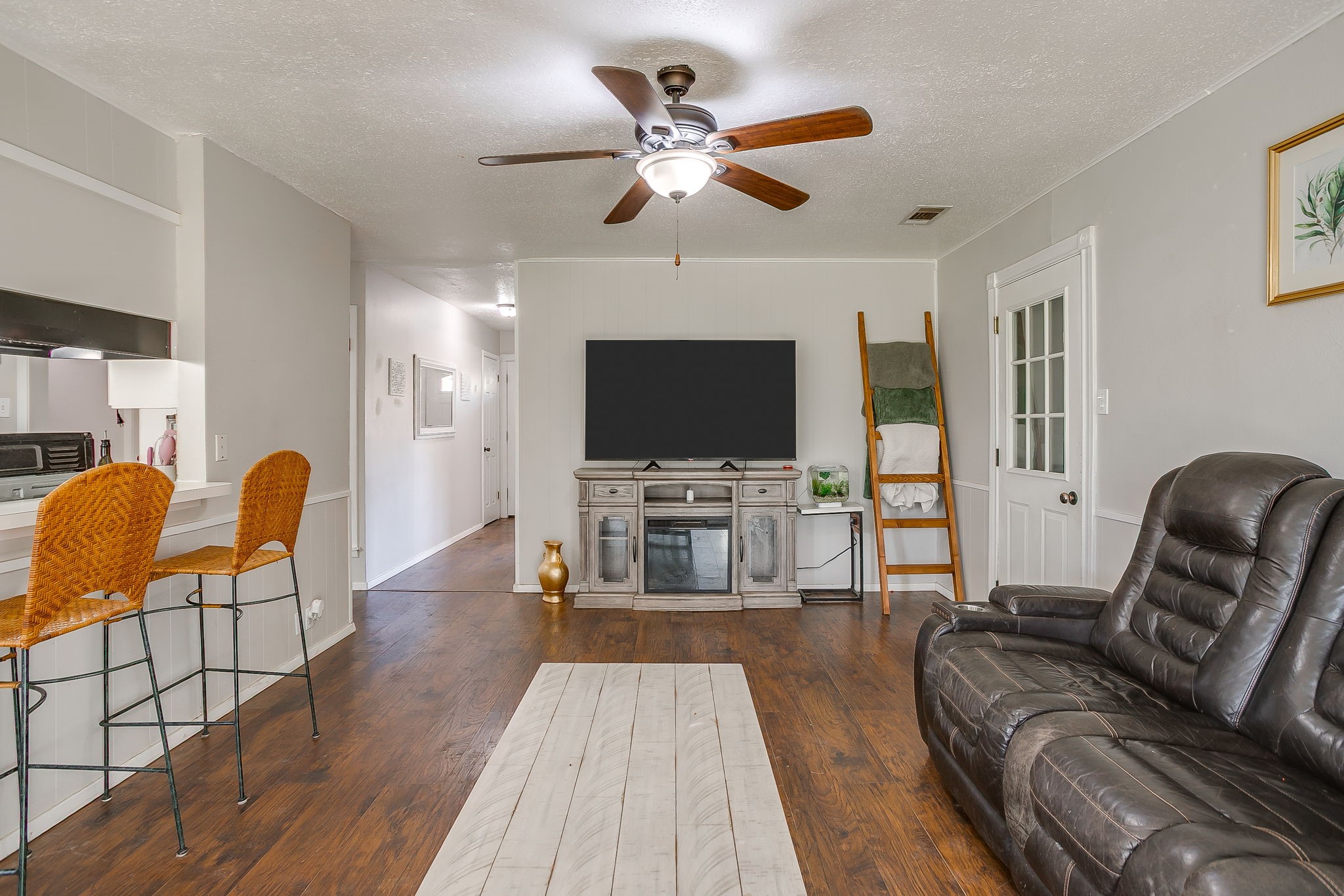 540 Mound Street Burleson TX 76028