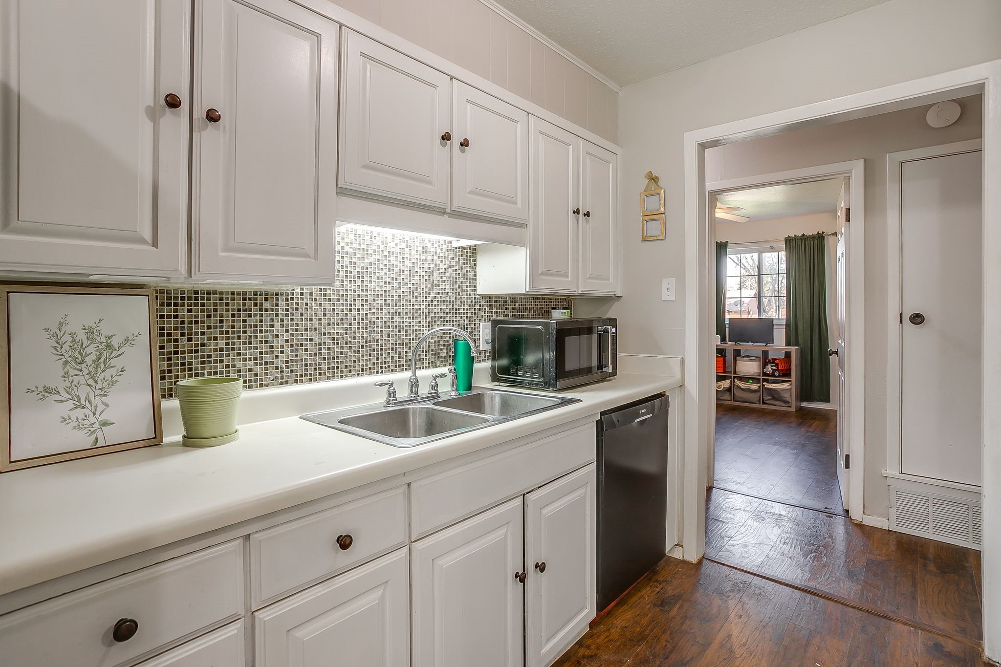 540 Mound Street Burleson TX 76028