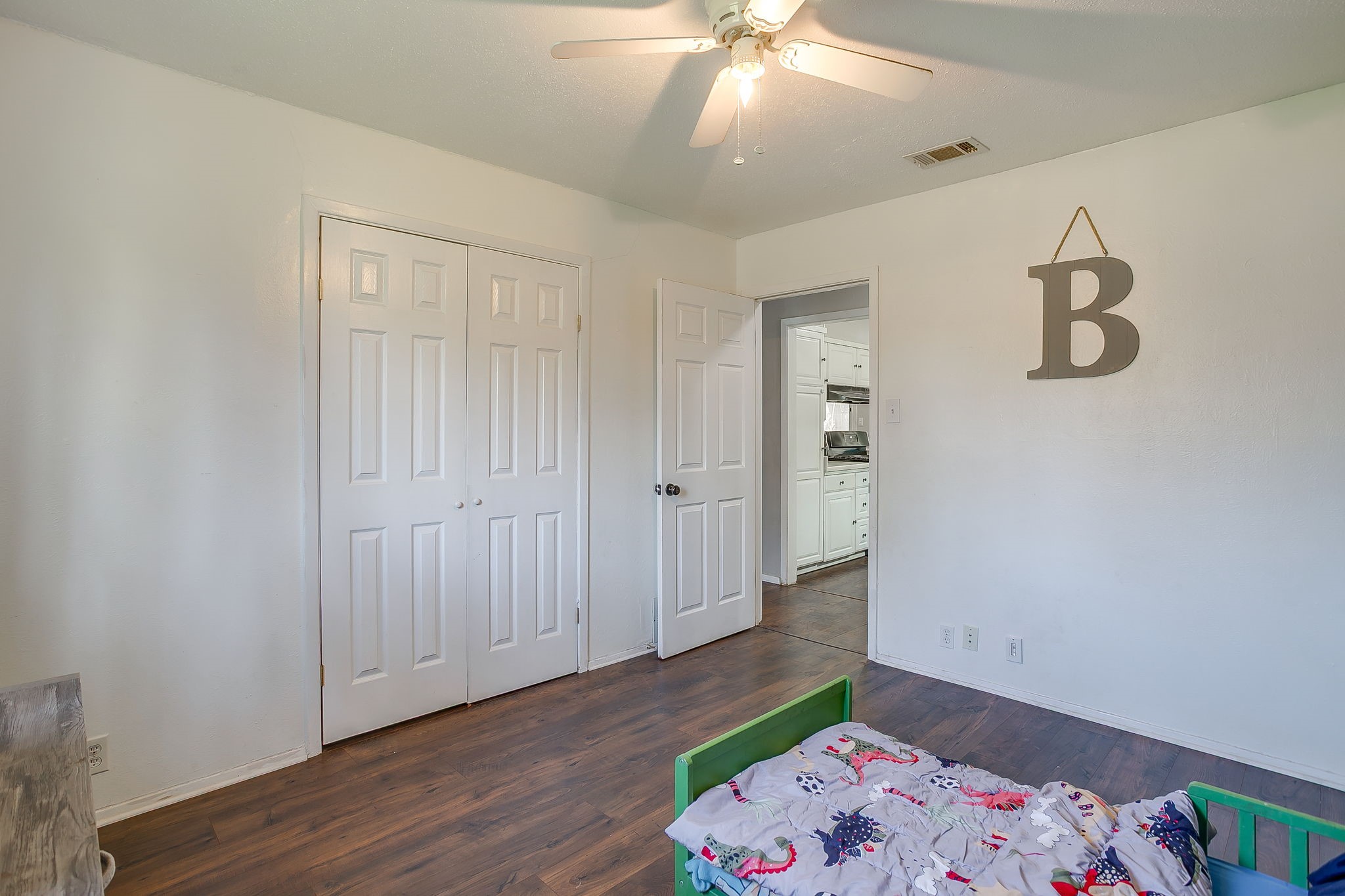 540 Mound Street Burleson TX 76028