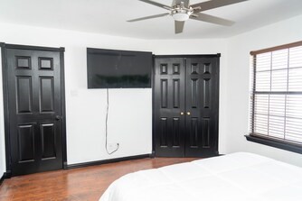 1922 Pinecrest Drive Carrollton TX 75010