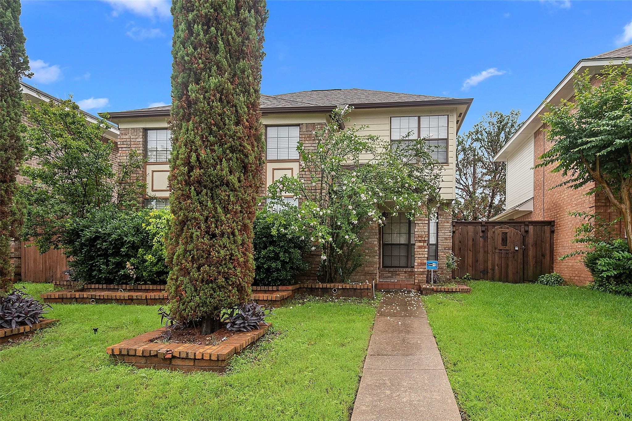 1922 Pinecrest Drive Carrollton TX 75010