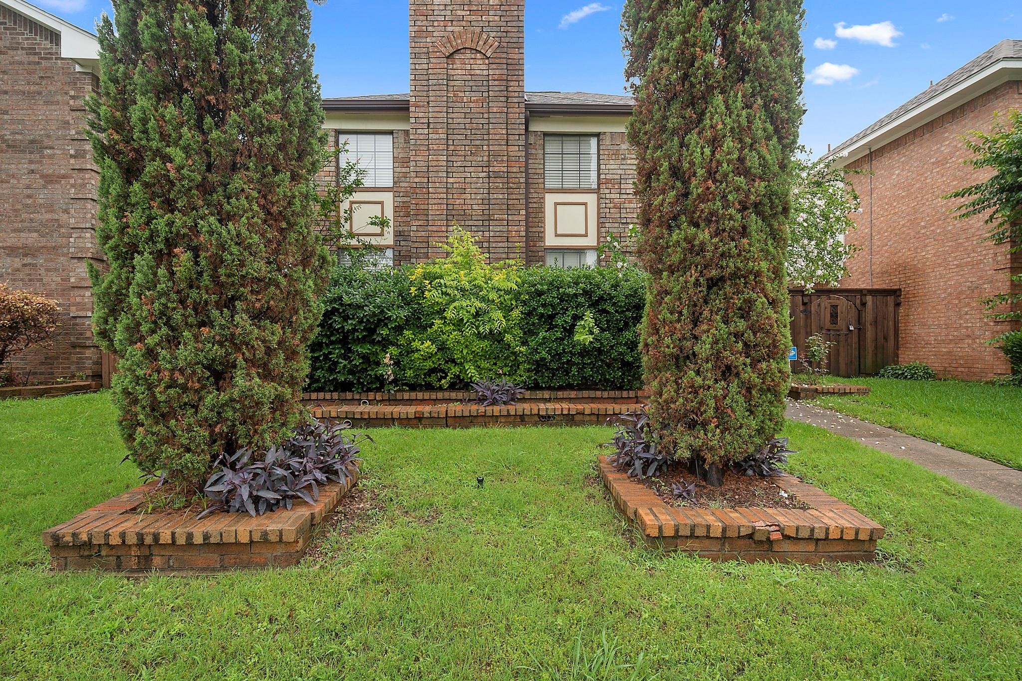1922 Pinecrest Drive Carrollton TX 75010