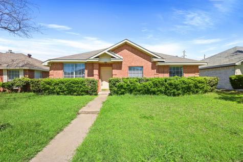 919 Crestwood Drive Cedar Hill TX 75104