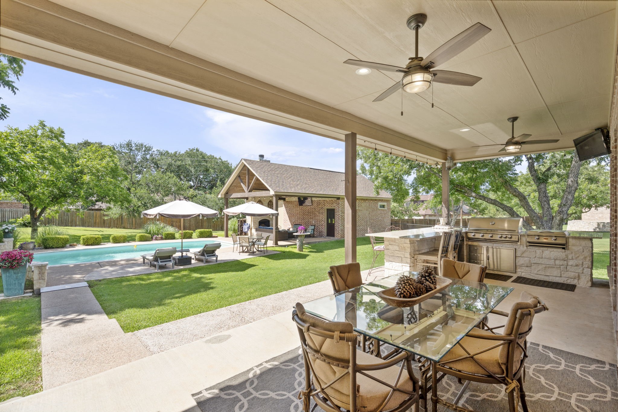 6506 Colonial Drive Granbury TX 76049