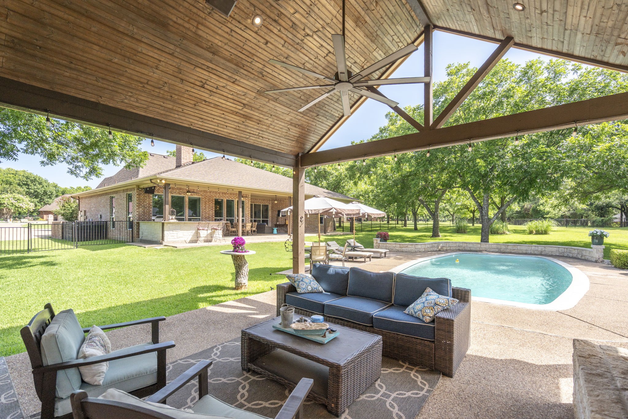 6506 Colonial Drive Granbury TX 76049