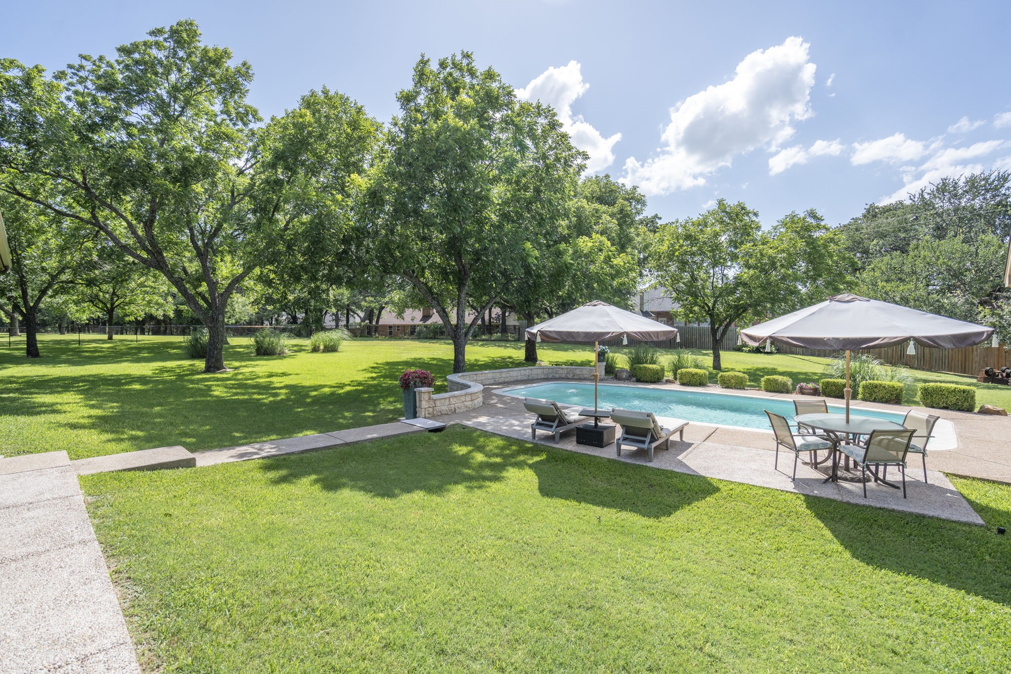 6506 Colonial Drive Granbury TX 76049
