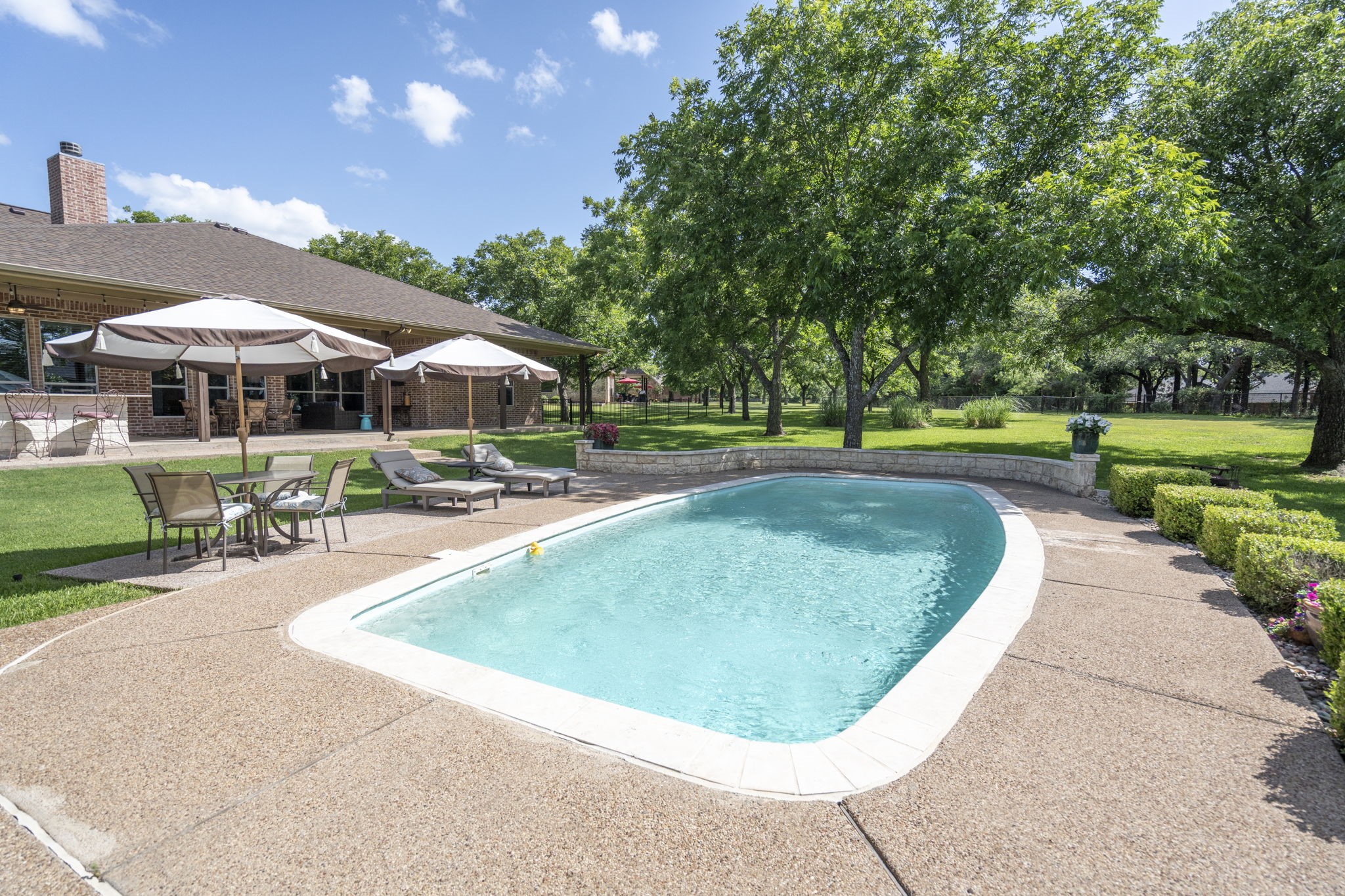 6506 Colonial Drive Granbury TX 76049