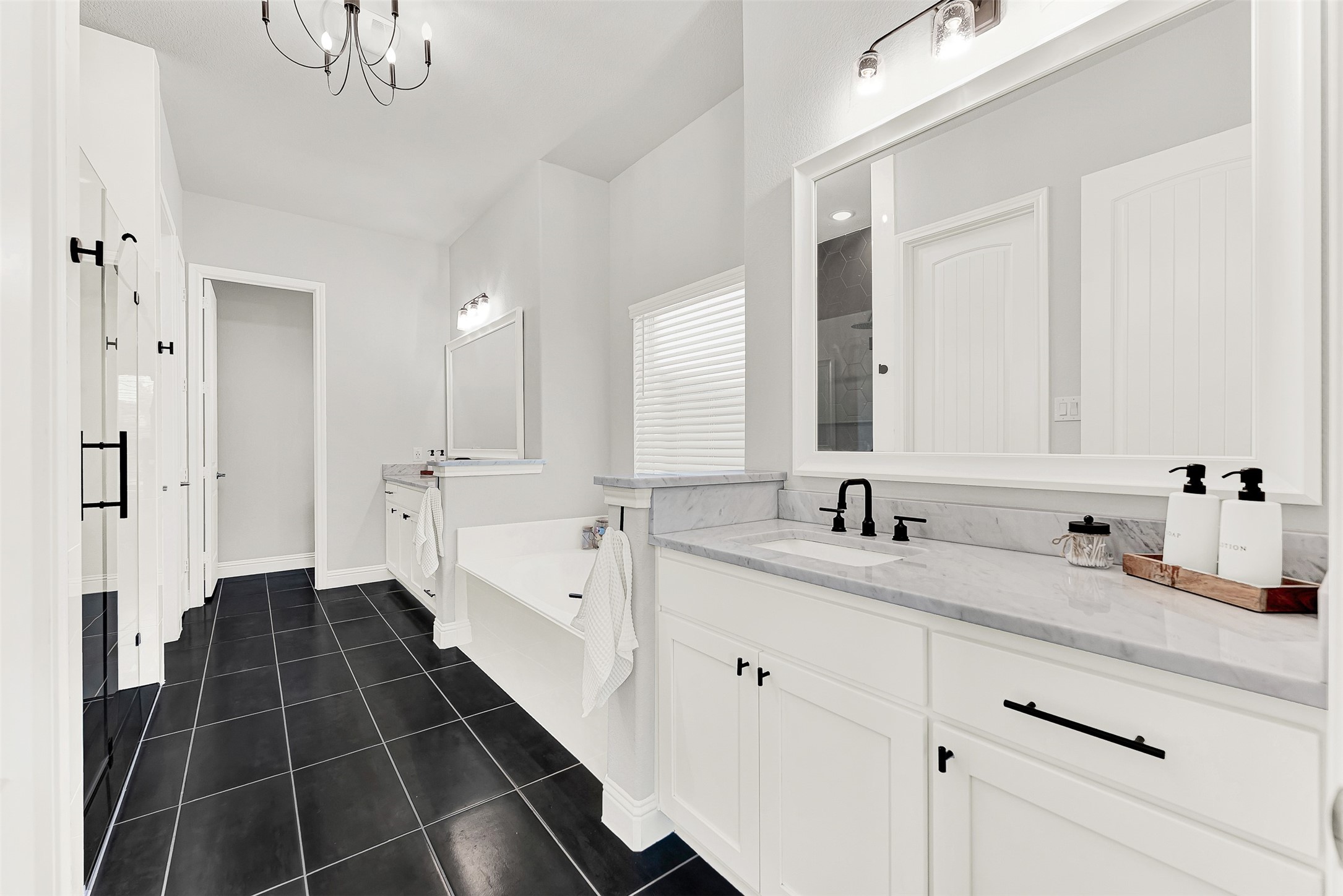 136 Ocotillo Drive Waxahachie TX 75165