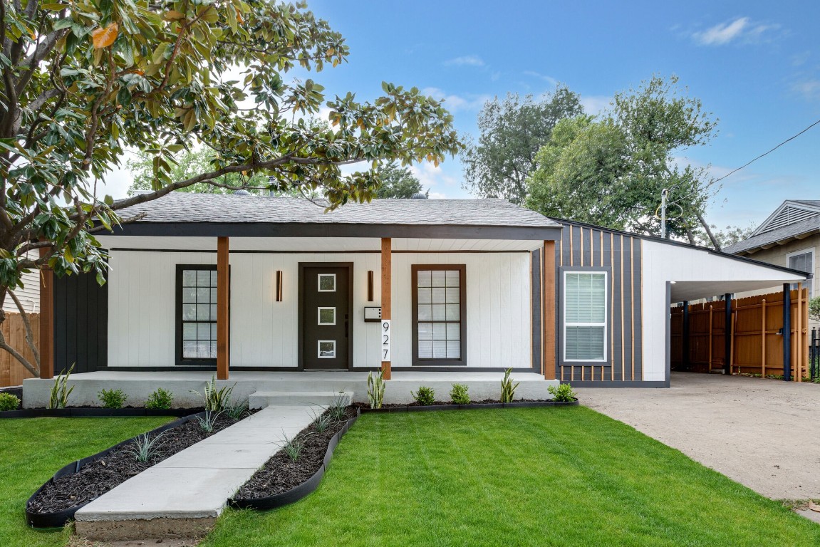 927 Epenard Street Dallas TX 75211