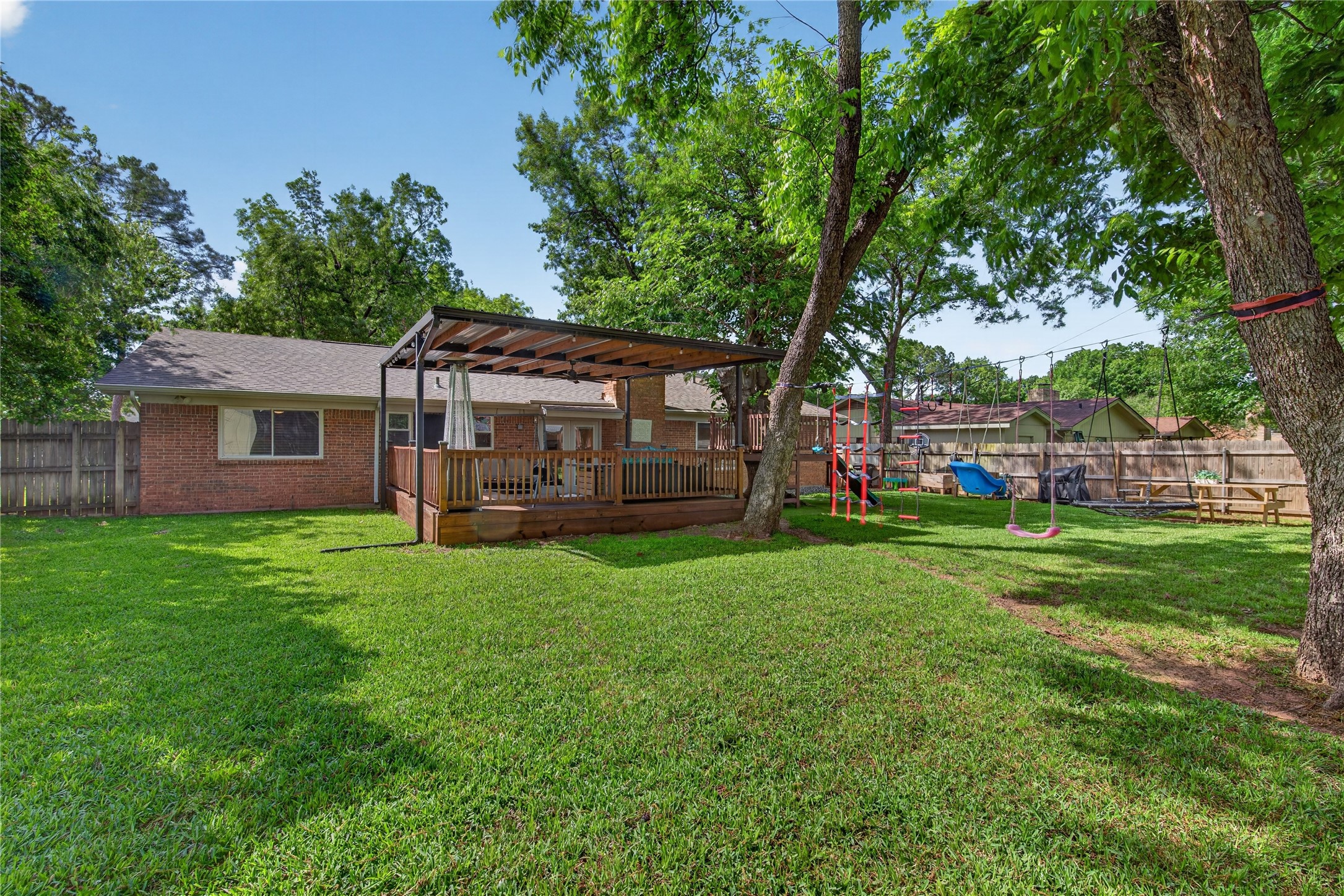 1917 Mesquite Trail Hurst TX 76054