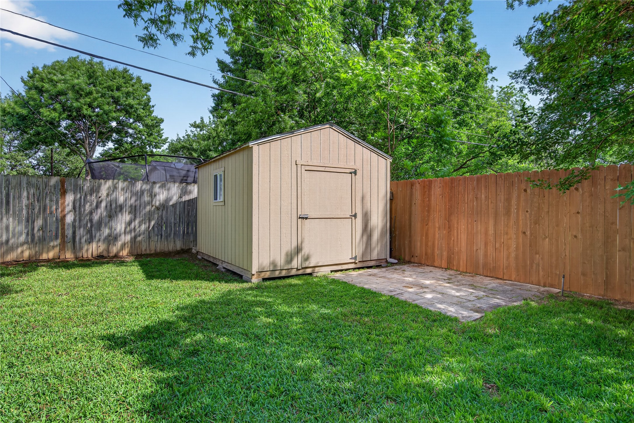 1917 Mesquite Trail Hurst TX 76054