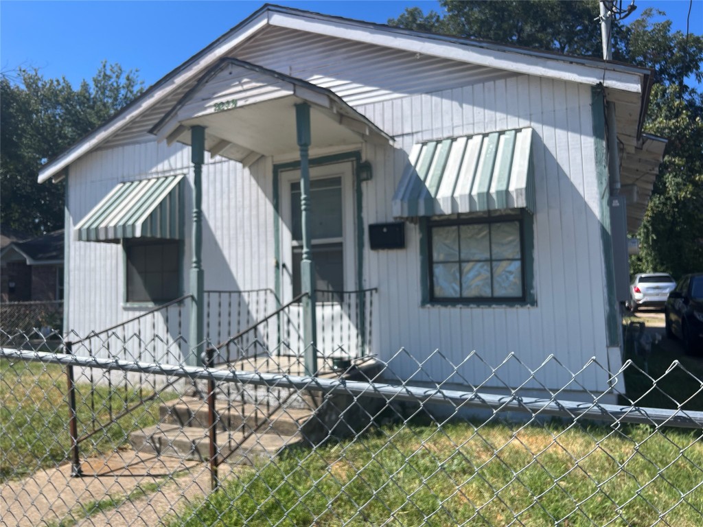 2249 Metropolitan Avenue Dallas TX 75215