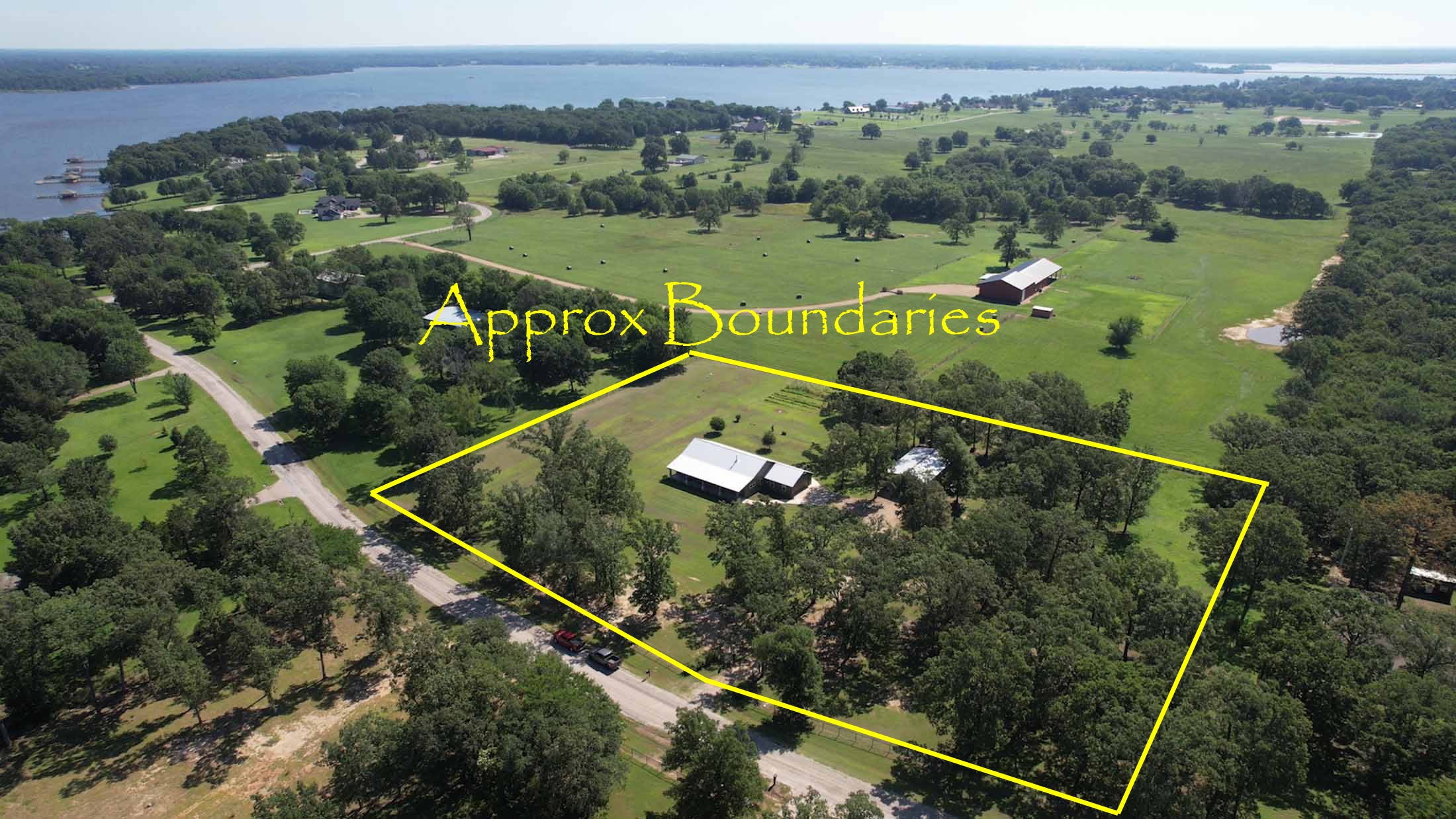 336 Rs County Road 3346 Emory TX 75440