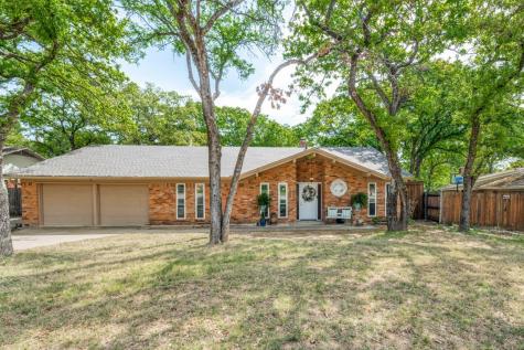721 Queens Court Bedford TX 76021