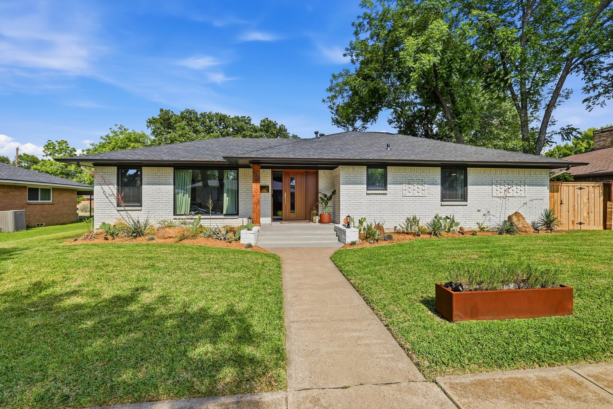 3910 Mobile Drive Garland TX 75041